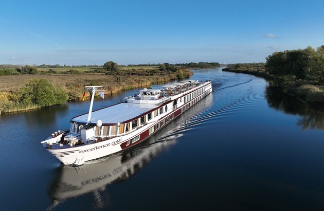 Excellence - Reisebüro Mittelthurgau: Erstes Passagierschiff in Deutschlands neuem "Superlift" ist eine Schweizerin