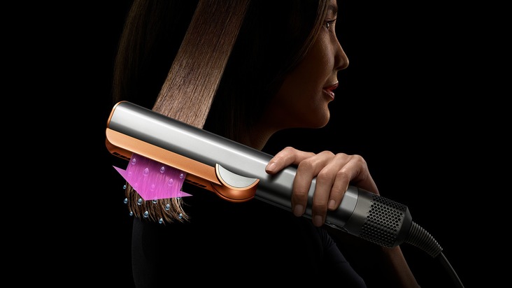 Dyson lance un nouveau lisseur : l&#039;Airstrait sèche et lisse les cheveux en douceur avec de l&#039;air - Adieu aux plaques chauffantes