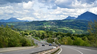 Oehler Web: Autofahren und umweltschonend in der Schweiz – Wie ist das möglich?