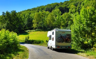 ACV Automobil-Club Verkehr: Start der Campingsaison: Die häufigsten Fehler beim Fahren mit dem Wohnmobil